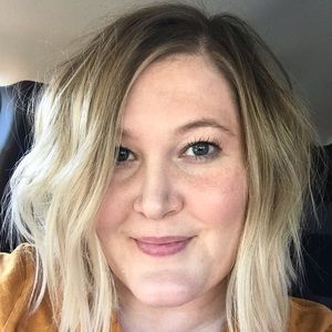 Meet your Posher, Cierra